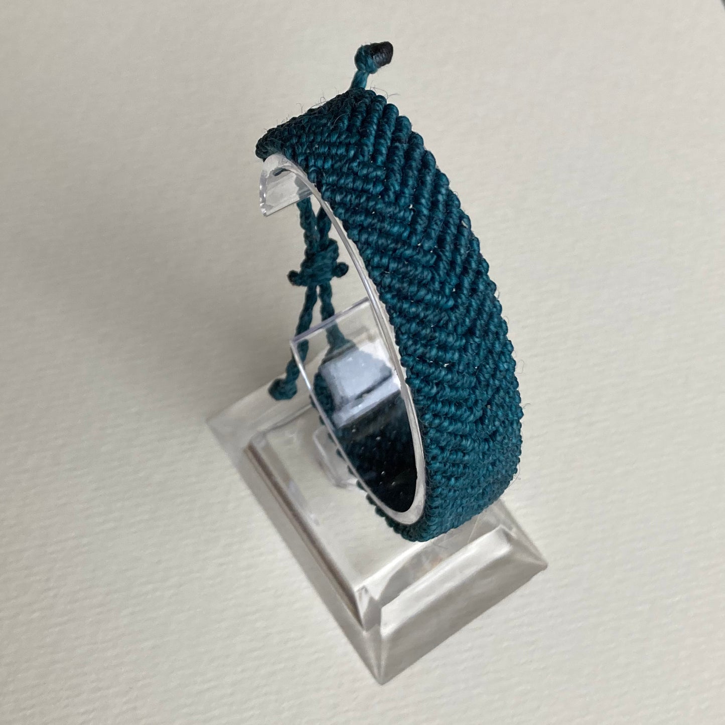 Dreaming Emerald Essential Chevron | Bracelet